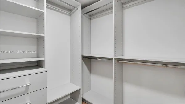 $4,185 | 555 Northeast 34th Street, Unit 2609, Miami, FL 33137