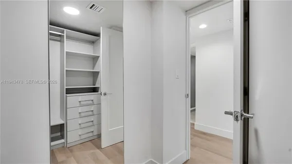 $4,185 | 555 Northeast 34th Street, Unit 2609, Miami, FL 33137