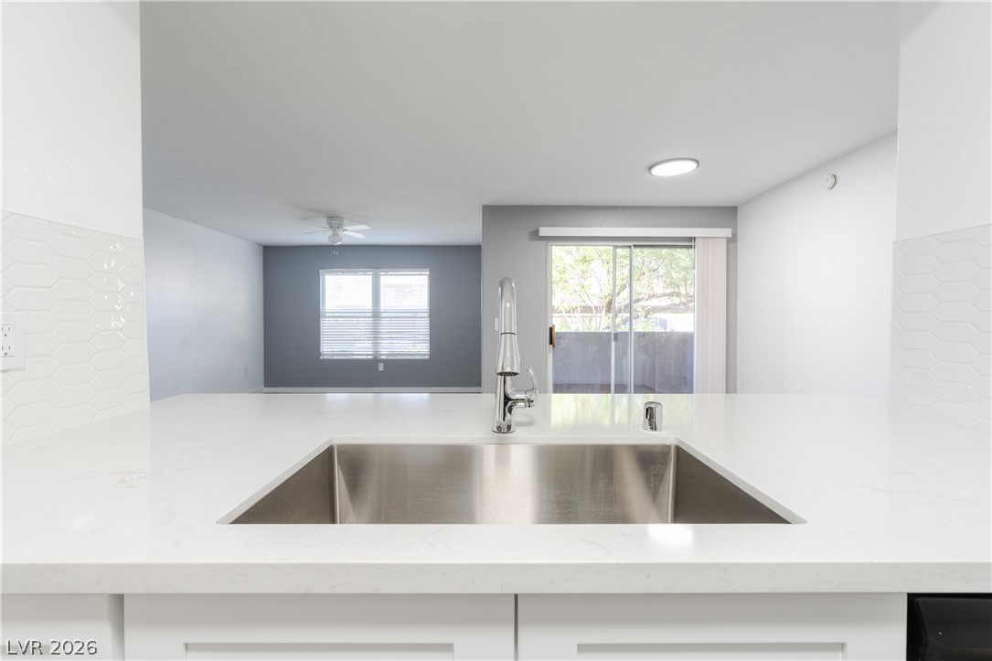 555 East Silverado Ranch Boulevard, Unit 1007 Las Vegas, NV 89183 - Photo 6 of 31