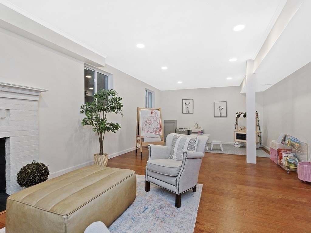 77 Stuart Road Newton, MA 02459 - Photo 30 of 35 Gallery Image 30