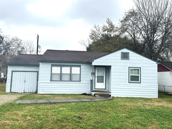 $1,200 | 11005 Muscatine Street, Houston, TX 77029