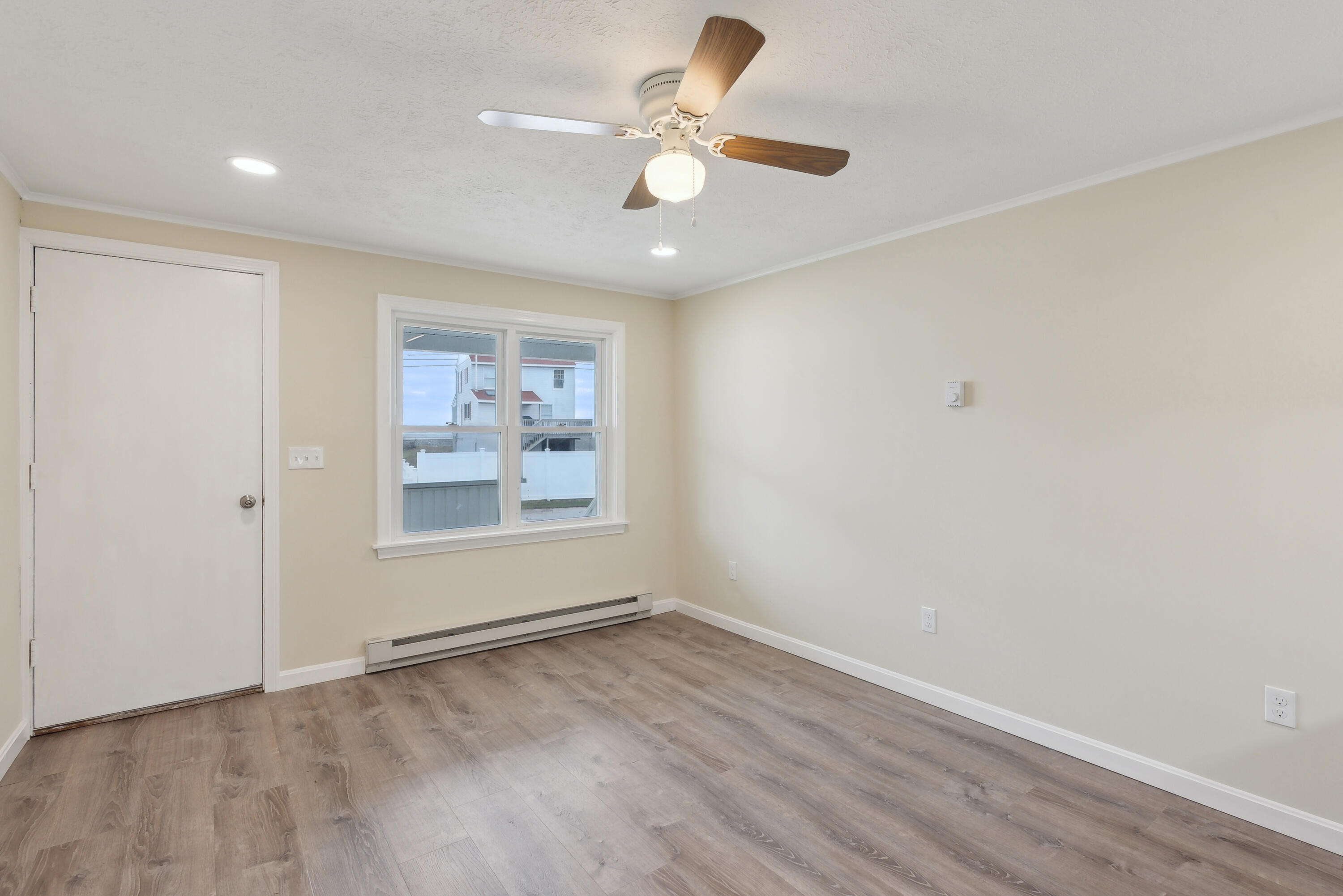 6 Dingle Road, Unit 5 York, ME 03909 - Photo 10 of 25 Main Living Area