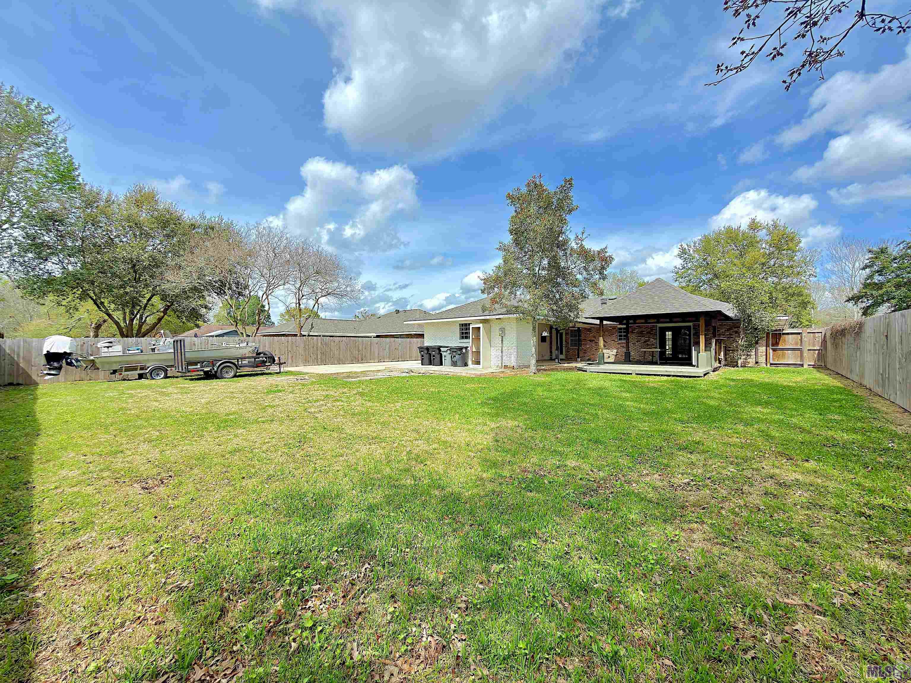 10230 Azrok Avenue St. George, LA 70809 - Photo 4 of 21 Gallery Image 4