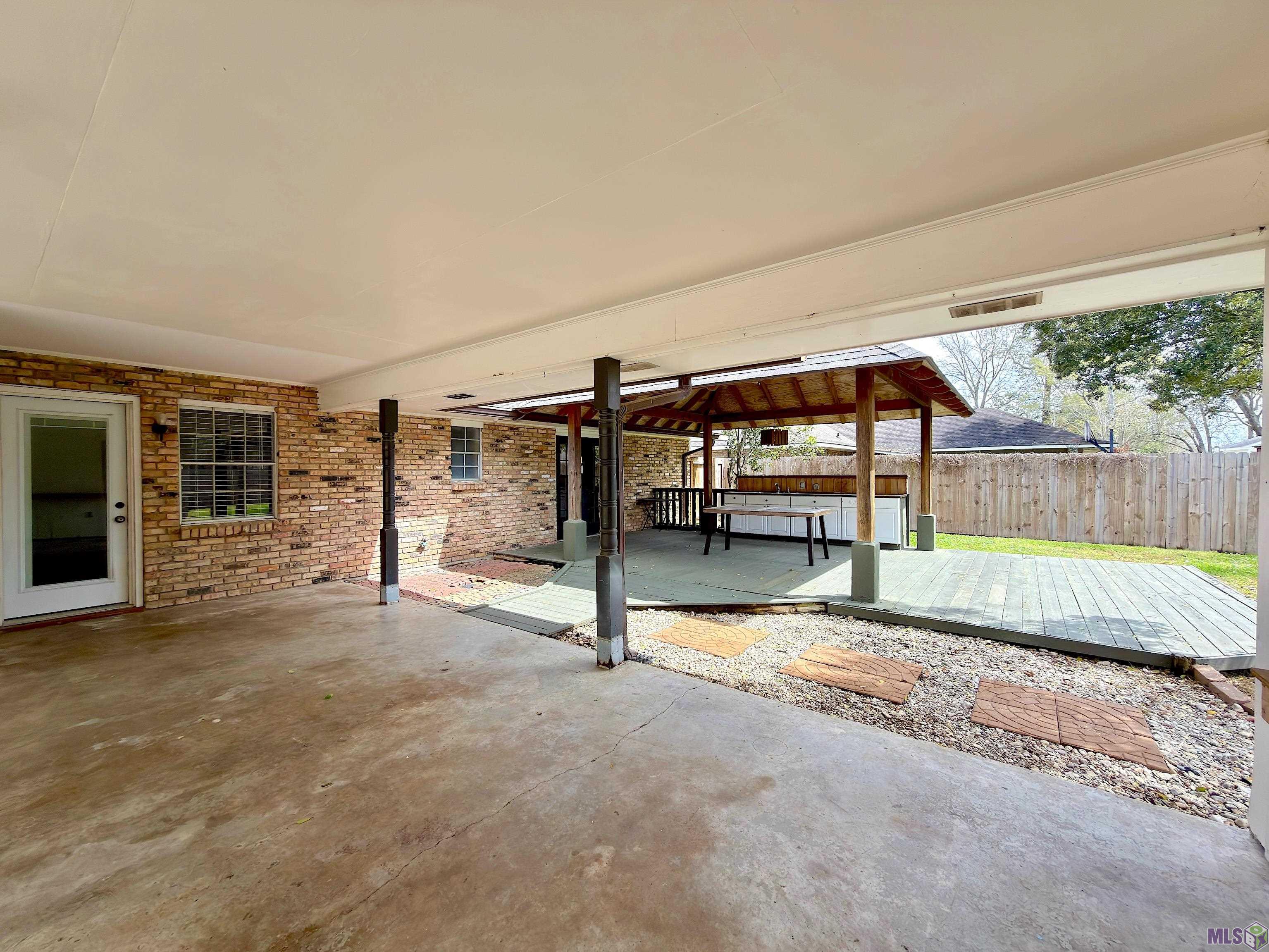 10230 Azrok Avenue St. George, LA 70809 - Photo 7 of 21 Gallery Image 7