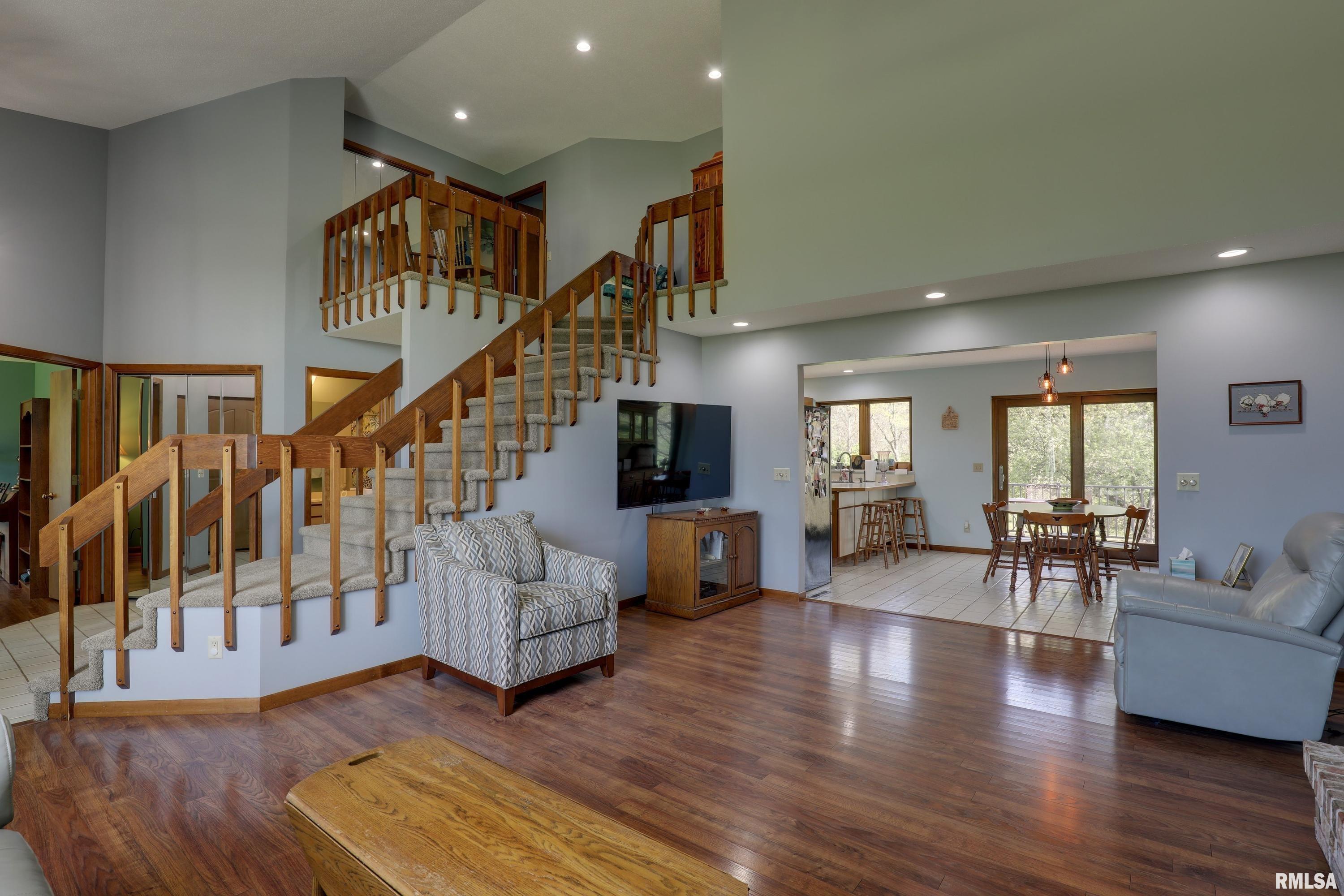4729 Hidden Cove Road Quincy, IL 62305 - Photo 6 of 18