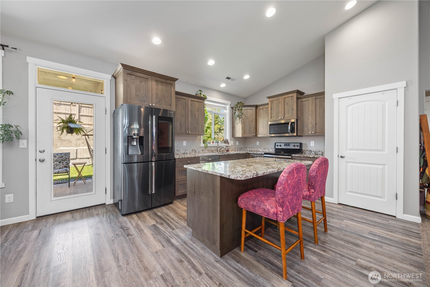 491 Spring View Place Chelan, WA 98816 - Photo 11 of 37