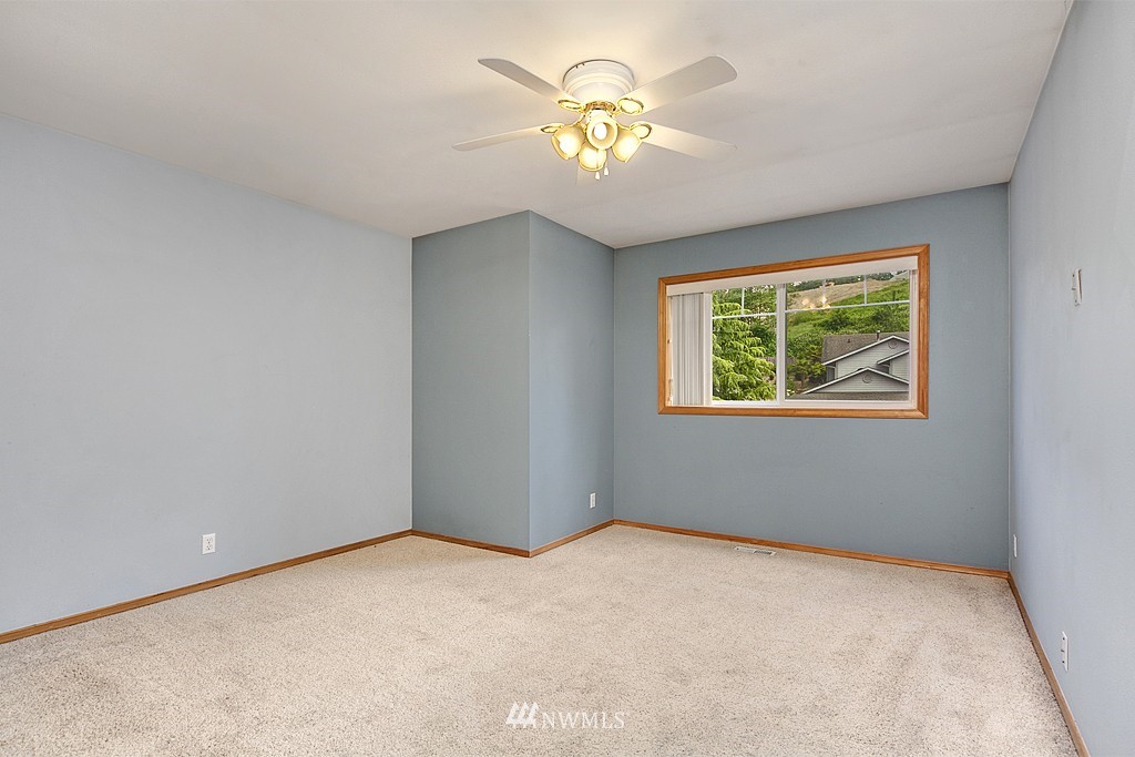 23002 11th Avenue West Bothell, WA 98021 - Photo 14 of 16