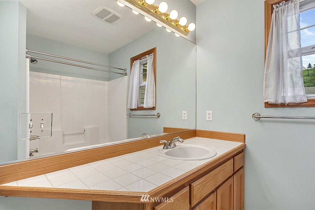 23002 11th Avenue West Bothell, WA 98021 - Photo 15 of 16