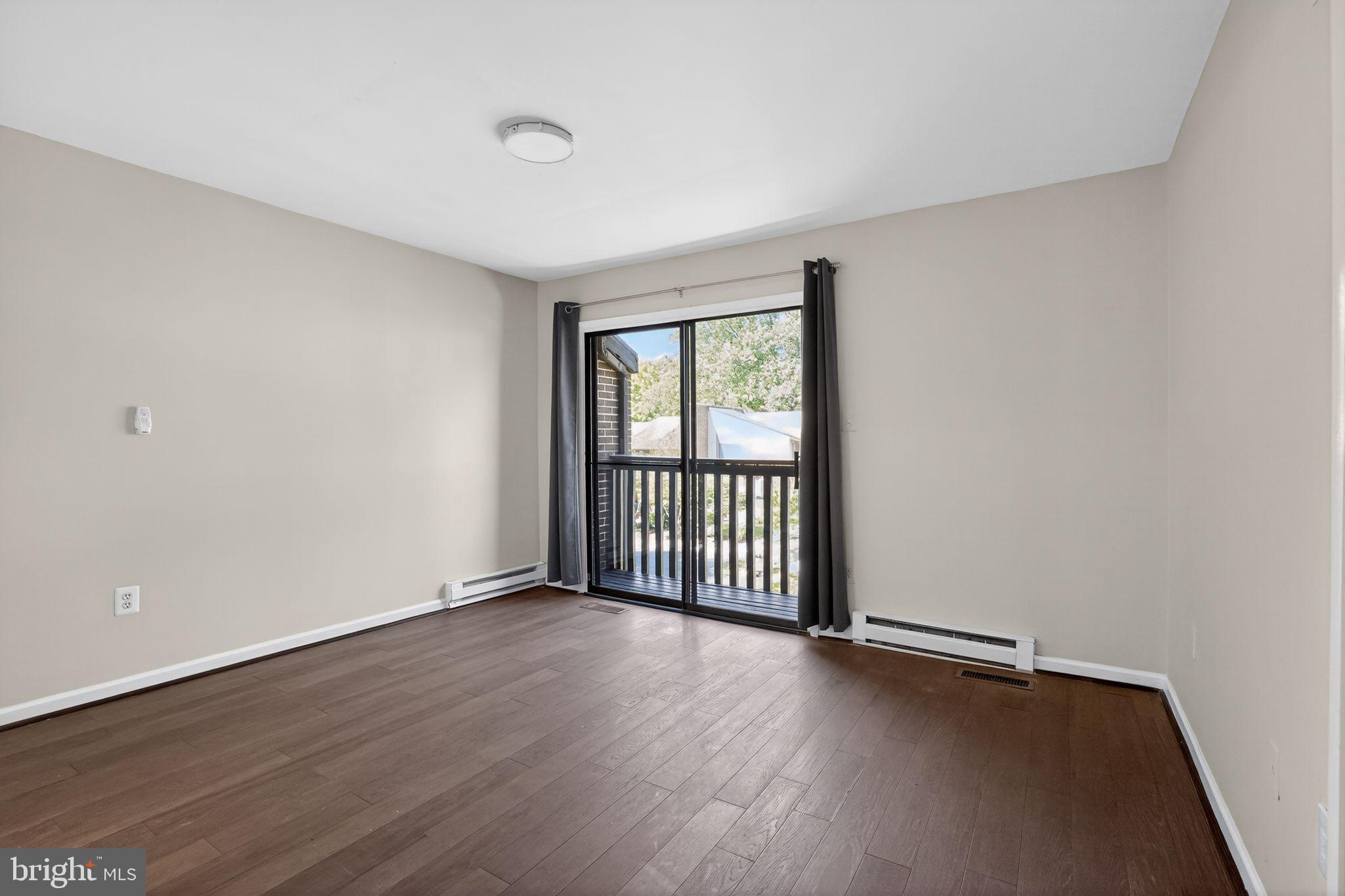 2173 Glencourse Lane Reston, VA 20191 - Photo 17 of 32 Gallery Image 17