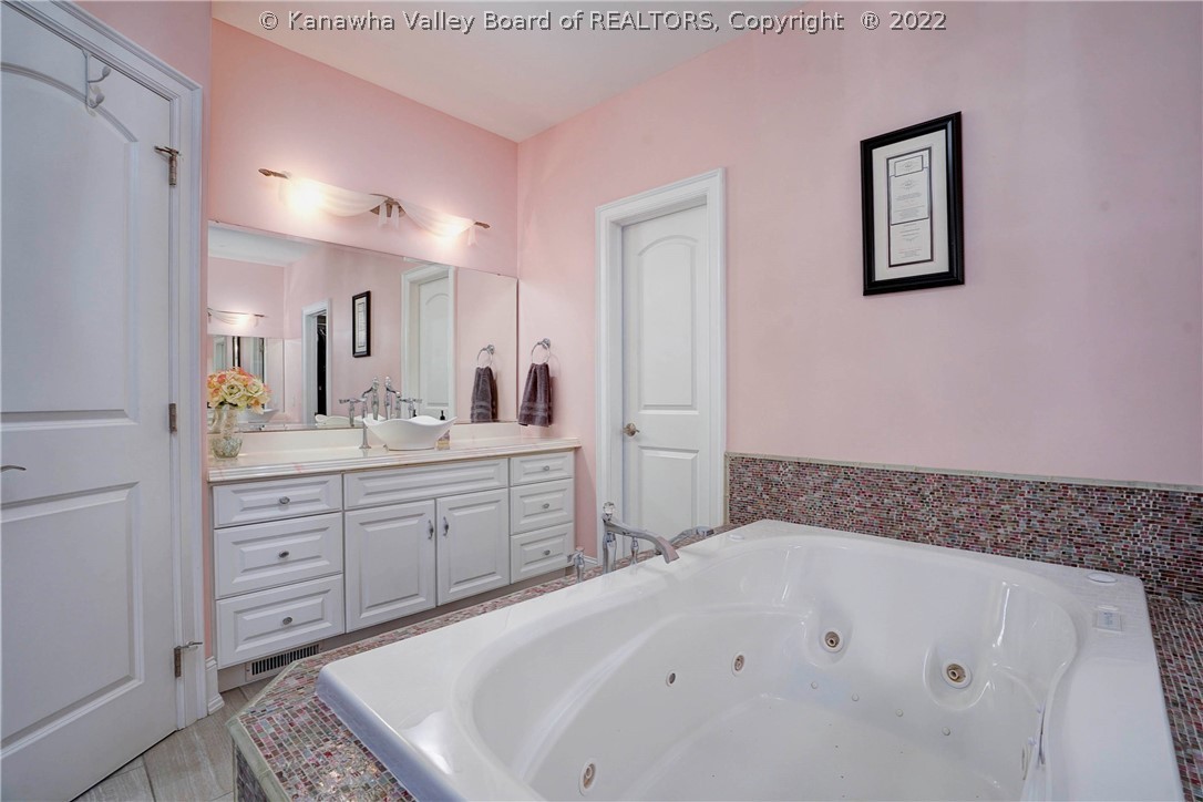 1015 Lookout Road Charleston, WV 25314 - Photo 31 of 50 Gallery Image 31