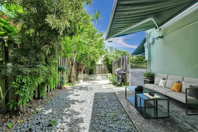 $655,000 | 326 South 14th Avenue, Hollywood, FL 33020