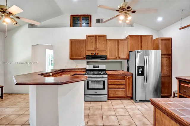 $655,000 | 326 South 14th Avenue, Hollywood, FL 33020