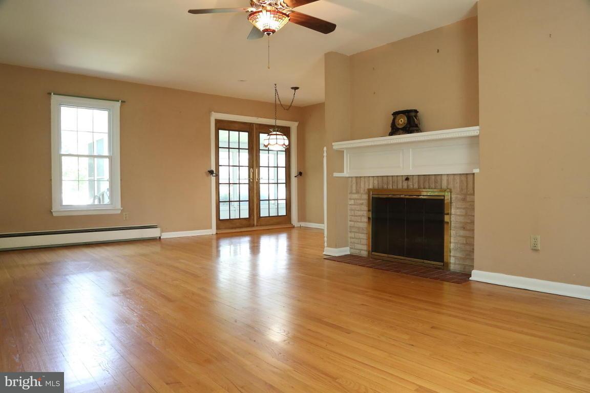 1760 Nolt Road Mount Joy, PA 17552 - Photo 12 of 23 Gallery Image 12