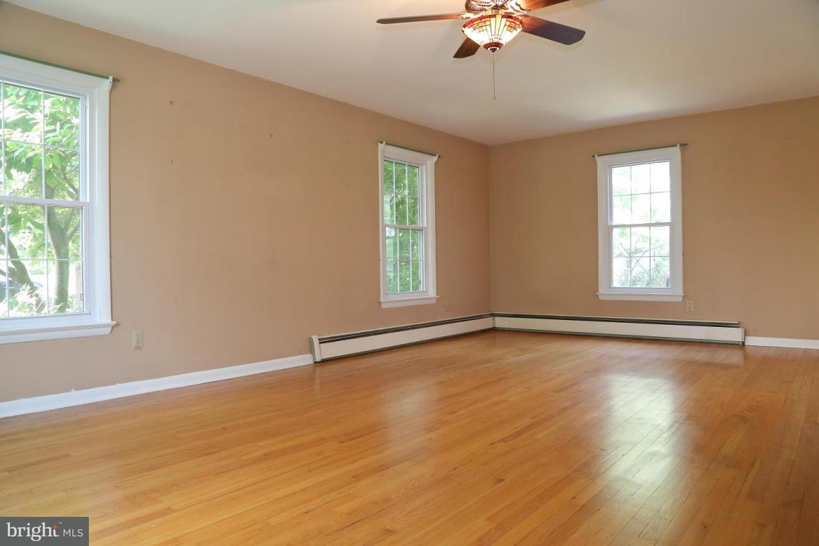 1760 Nolt Road Mount Joy, PA 17552 - Photo 13 of 23 Gallery Image 13