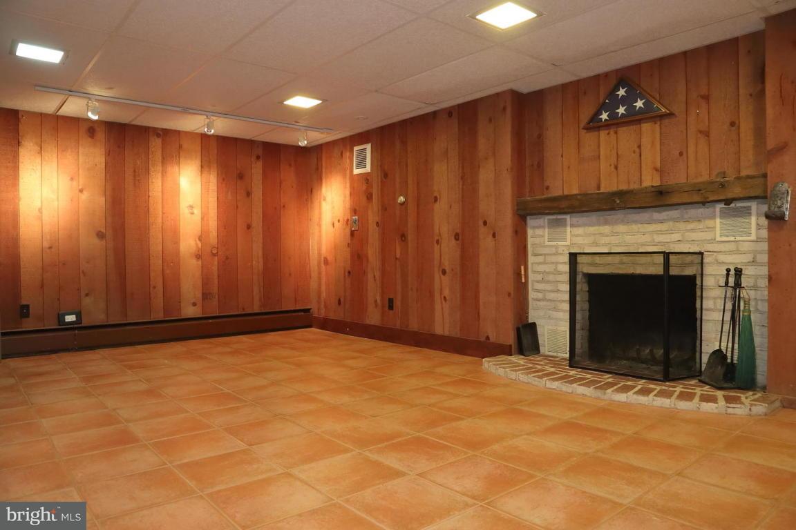 1760 Nolt Road Mount Joy, PA 17552 - Photo 15 of 23 Gallery Image 15