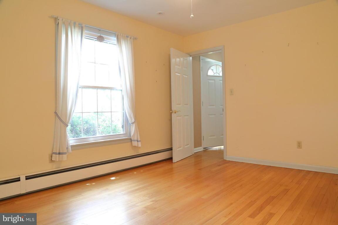 1760 Nolt Road Mount Joy, PA 17552 - Photo 17 of 23 Gallery Image 17