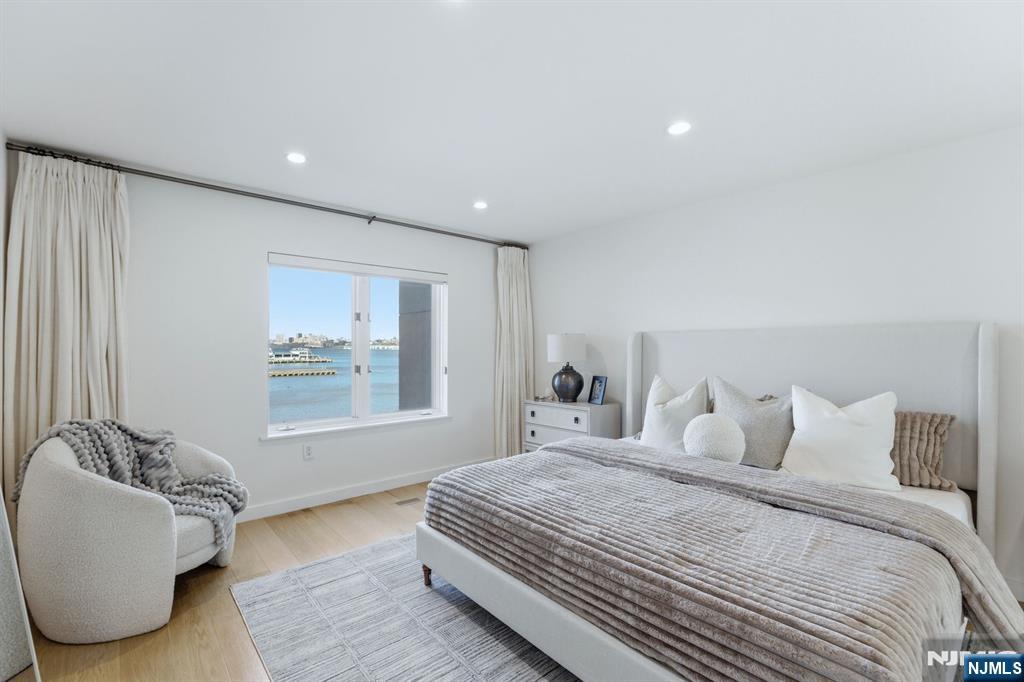 308 Nelson Court Edgewater, NJ 07020 - Photo 20 of 38