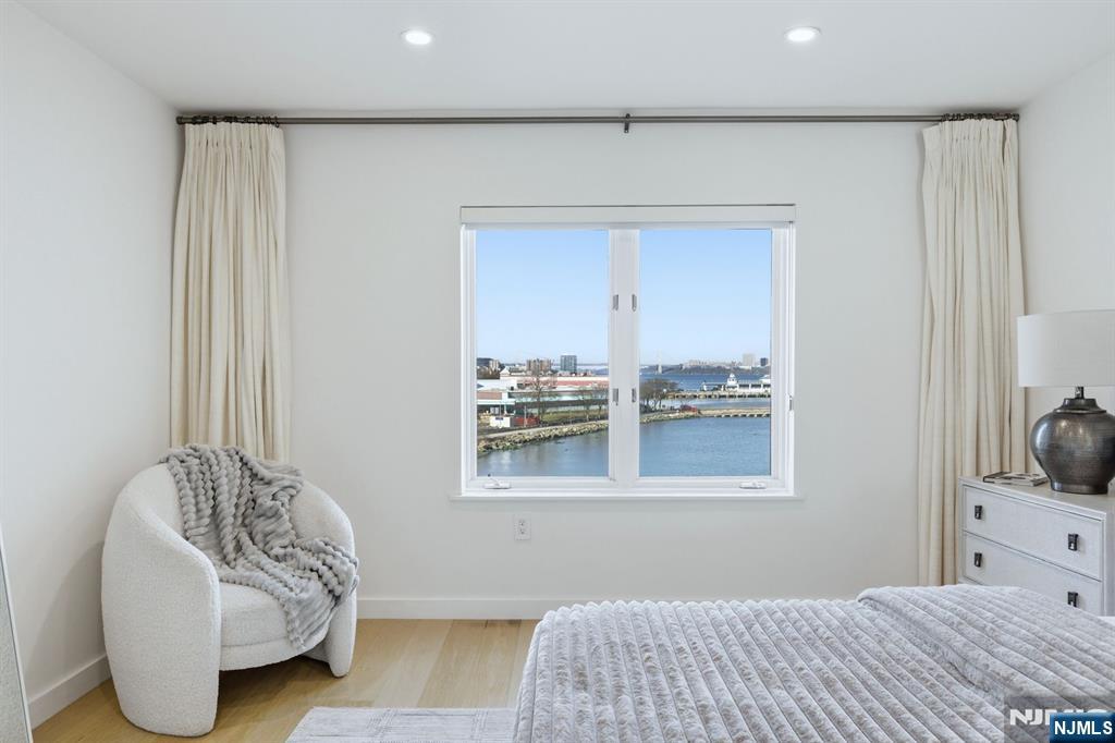 308 Nelson Court Edgewater, NJ 07020 - Photo 22 of 38