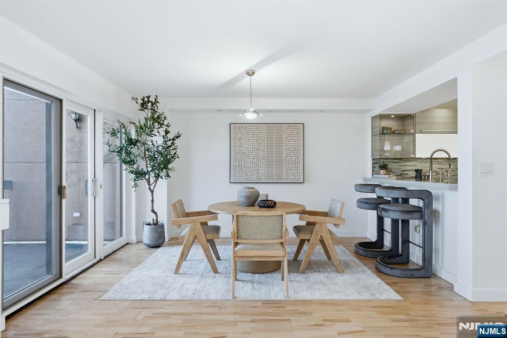 308 Nelson Court Edgewater, NJ 07020 - Photo 8 of 38