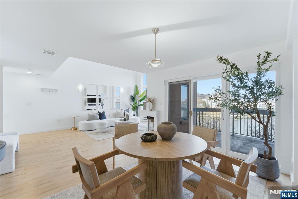 308 Nelson Court Edgewater, NJ 07020 - Photo 10 of 38