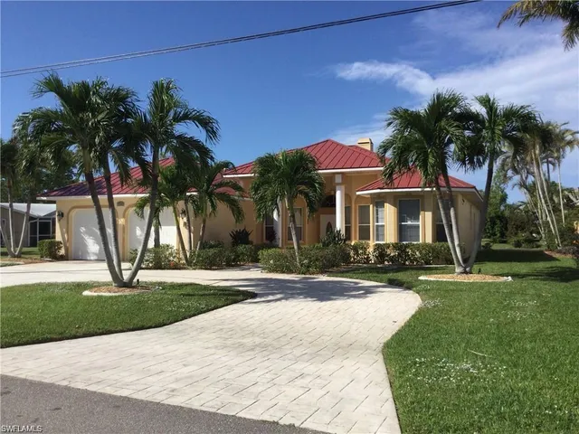 $1,049,000 | 3730 Southeast 18th Place, Cape Coral, FL 33904