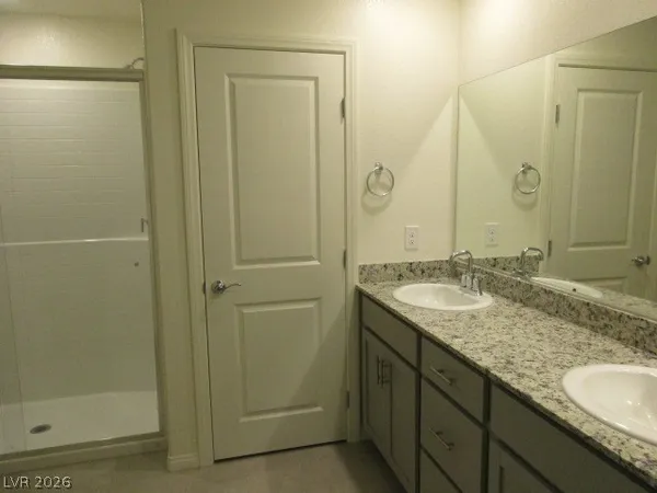 $2,200 | 422 Canary Song Drive, Henderson, NV 89011