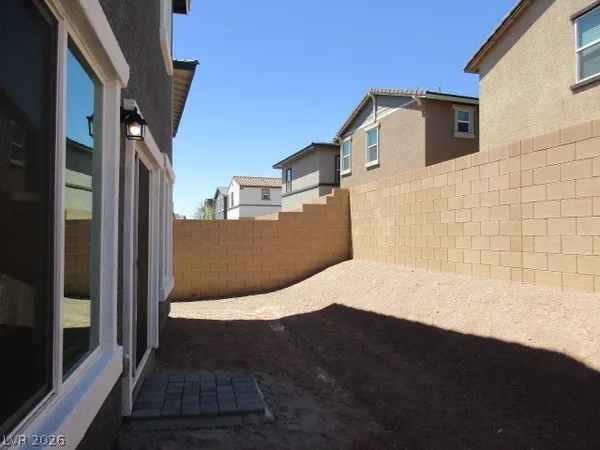$2,200 | 422 Canary Song Drive, Henderson, NV 89011