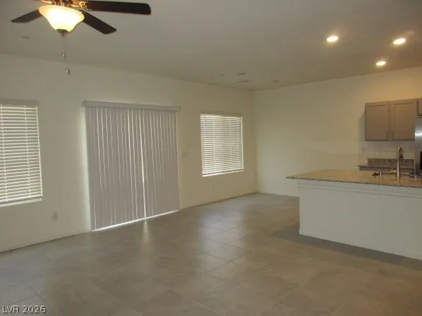 $2,200 | 422 Canary Song Drive, Henderson, NV 89011