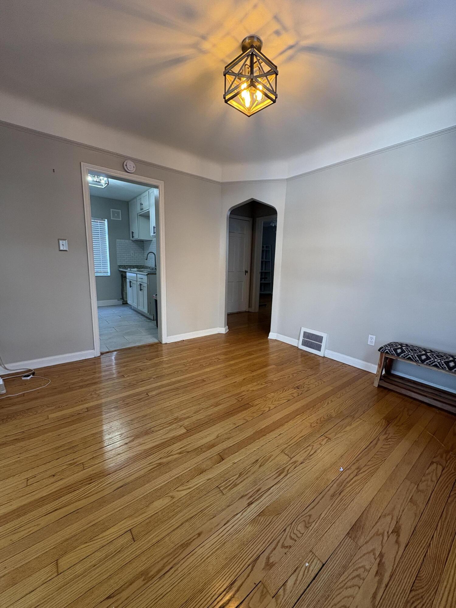 11685 Coyle Street Detroit, MI 48227 - Photo 7 of 22 Dining Room