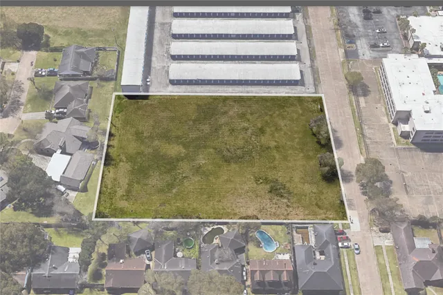 $990,000 | 8905 Hinman Street, Houston, TX 77061