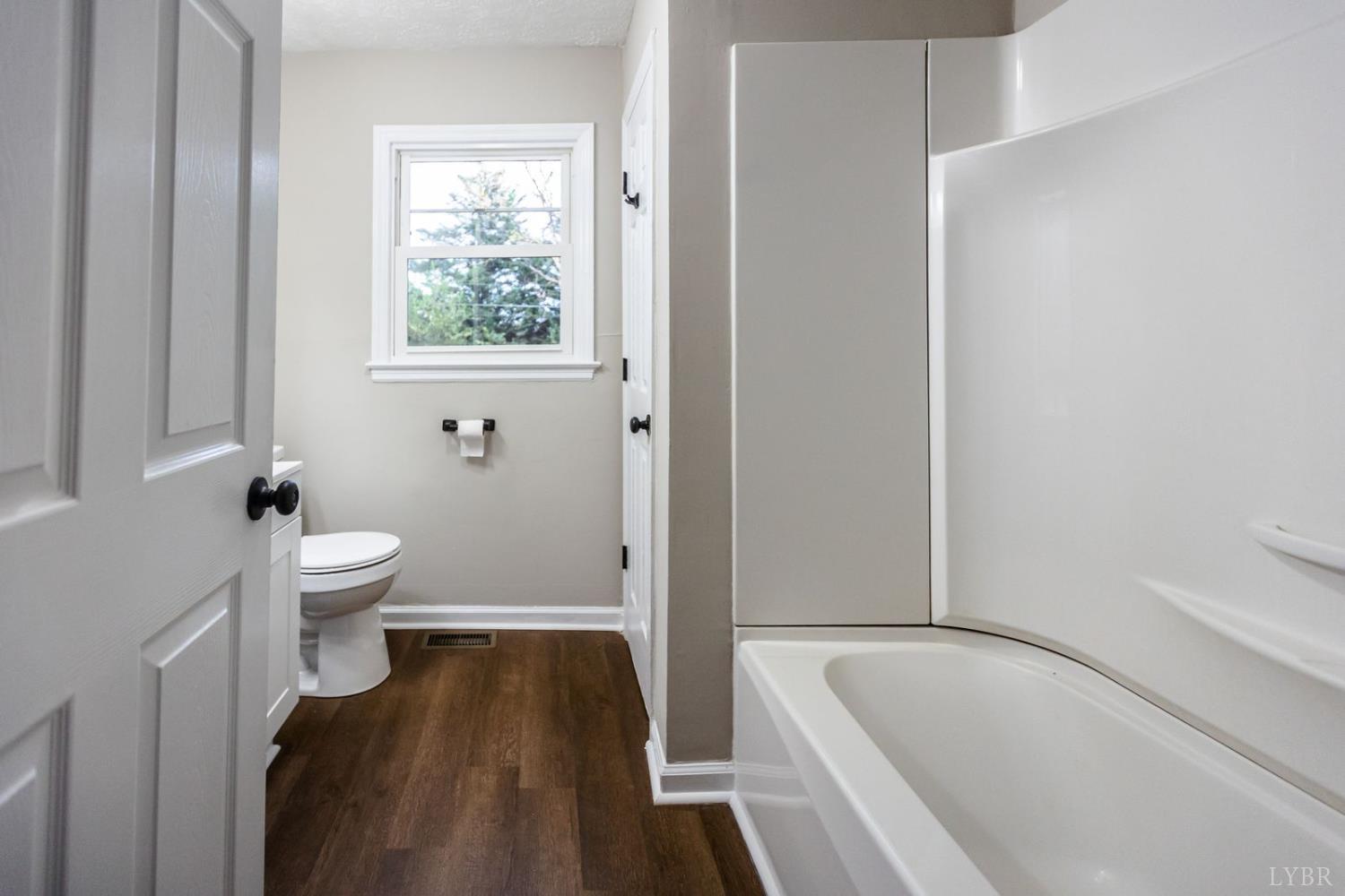 329 Stevens Street Appomattox, VA 24522 - Photo 16 of 26