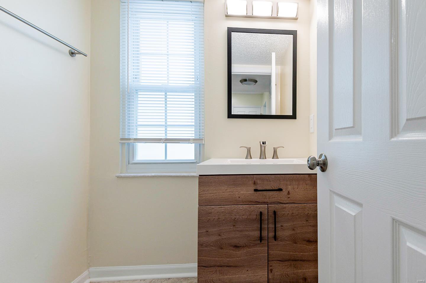 1244 Creve Coeur Mill Road St. Louis, MO 63146 - Photo 22 of 25