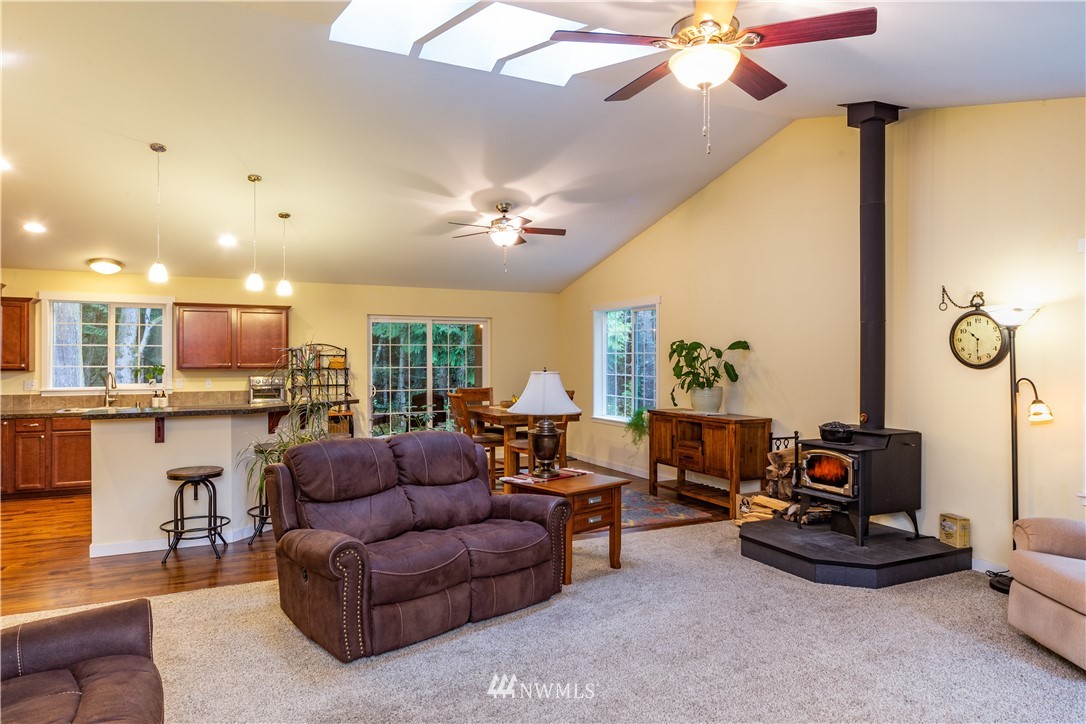 62 Chase Road Port Townsend, WA 98368 - Photo 4 of 40 Gallery Image 4