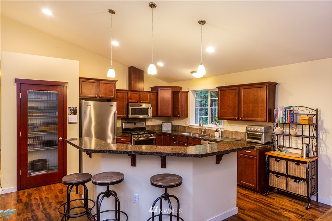 62 Chase Road Port Townsend, WA 98368 - Photo 10 of 40 Gallery Image 10