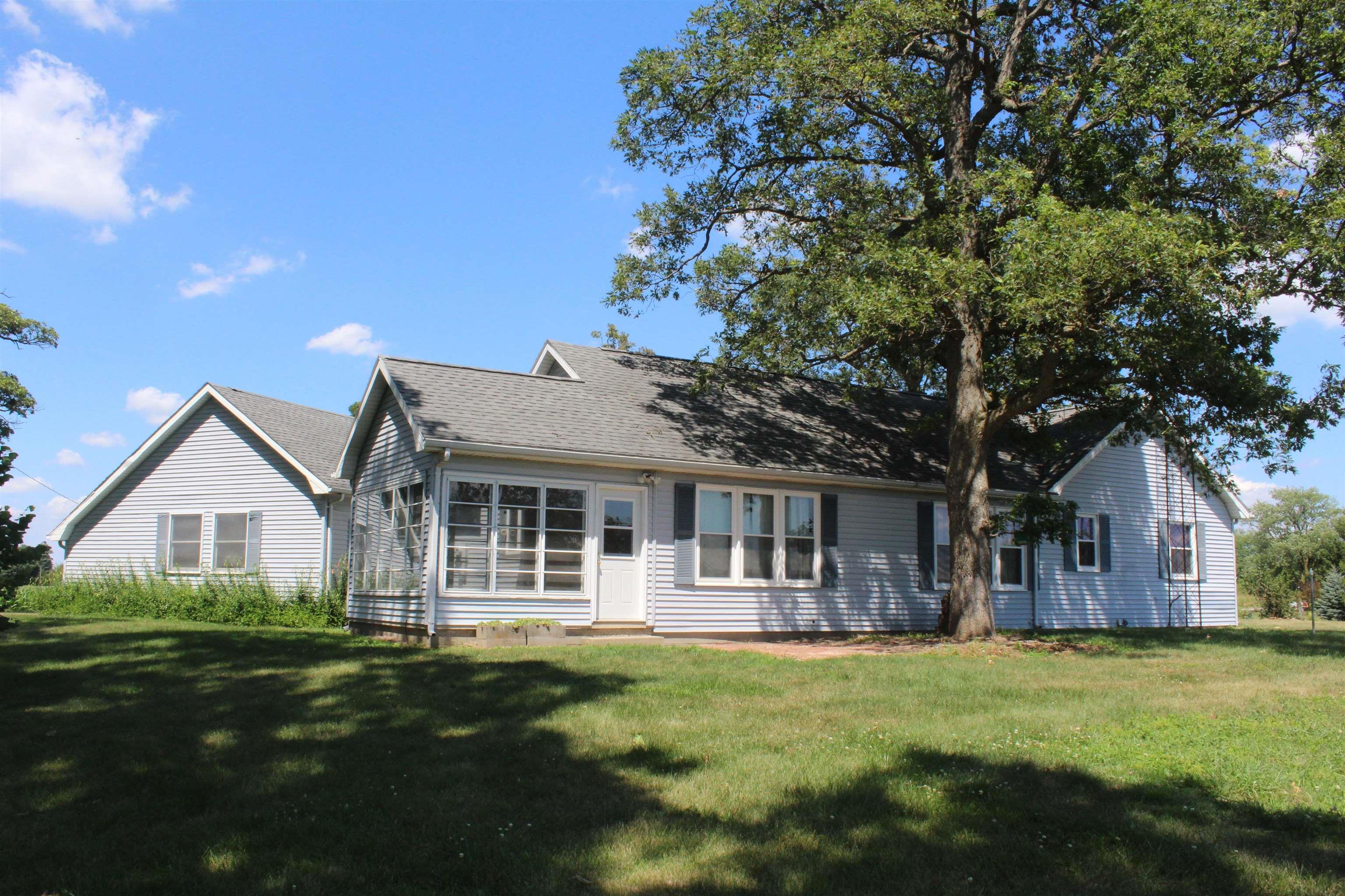3712 North Meridian Road Reynolds, IN 47980 - Photo 3 of 36