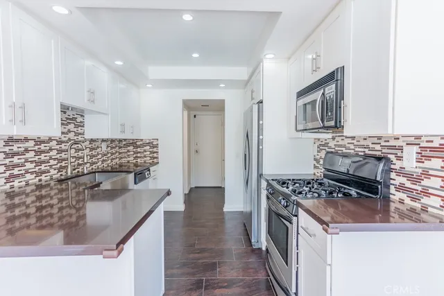 $3,400 | 18452 Lemarsh Street, Unit 48, Northridge, CA 91325