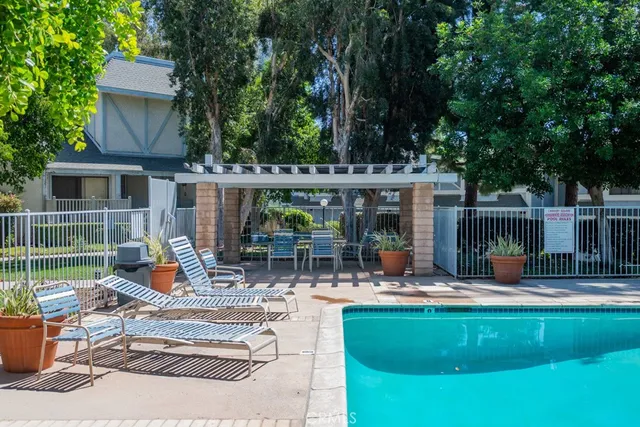 $3,400 | 18452 Lemarsh Street, Unit 48, Northridge, CA 91325