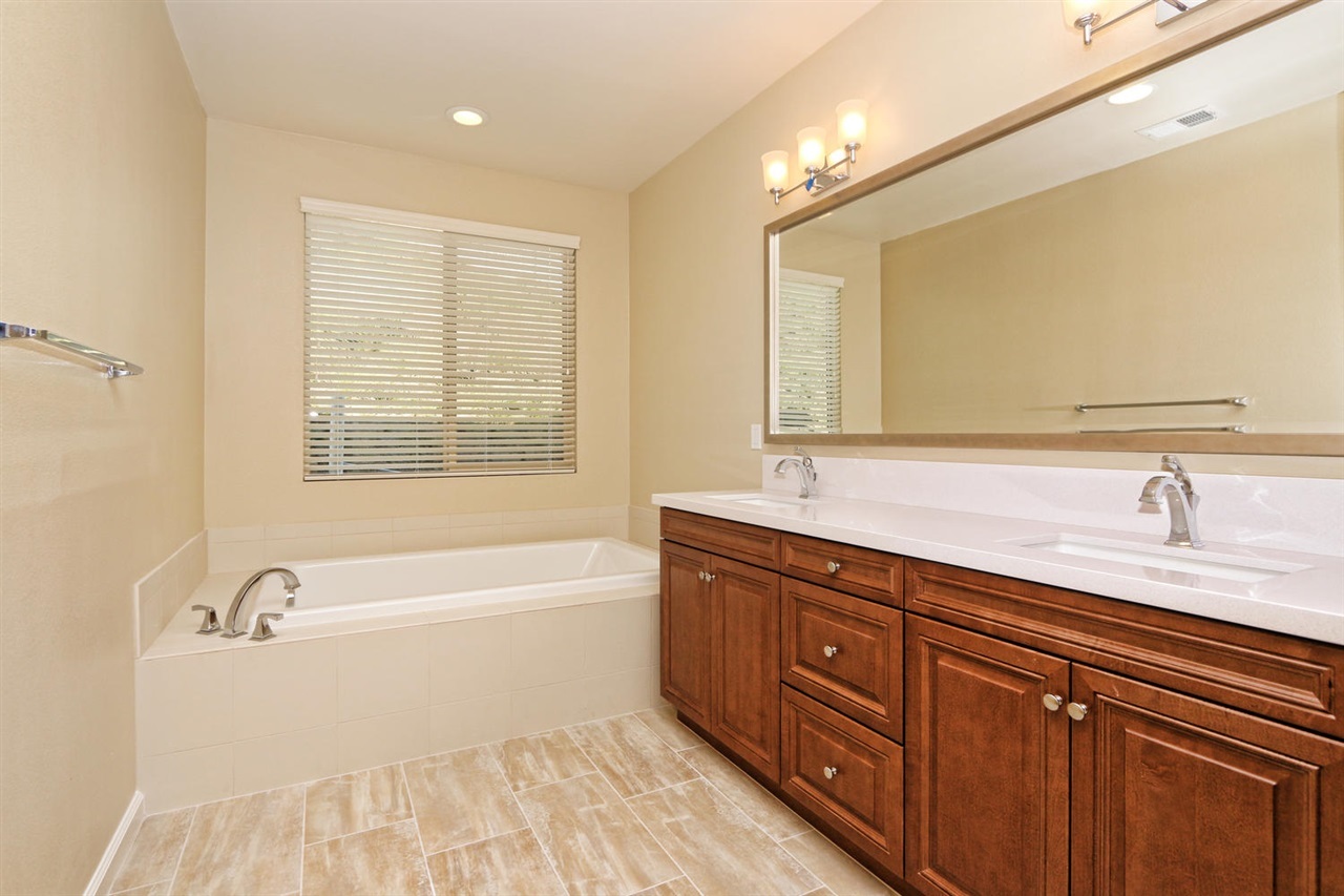 5785 Rancho Del Caballo Bonsall, CA 92003 - Photo 16 of 23