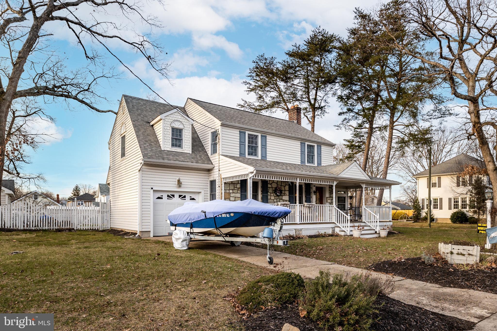 311 Henry Street Riverside, NJ 08075 - Photo 3 of 32 Front Exterior
