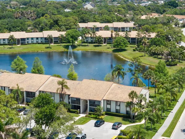 $229,000 | 2762 Southwest Matheson Avenue, Unit G1, Palm City, FL 34990