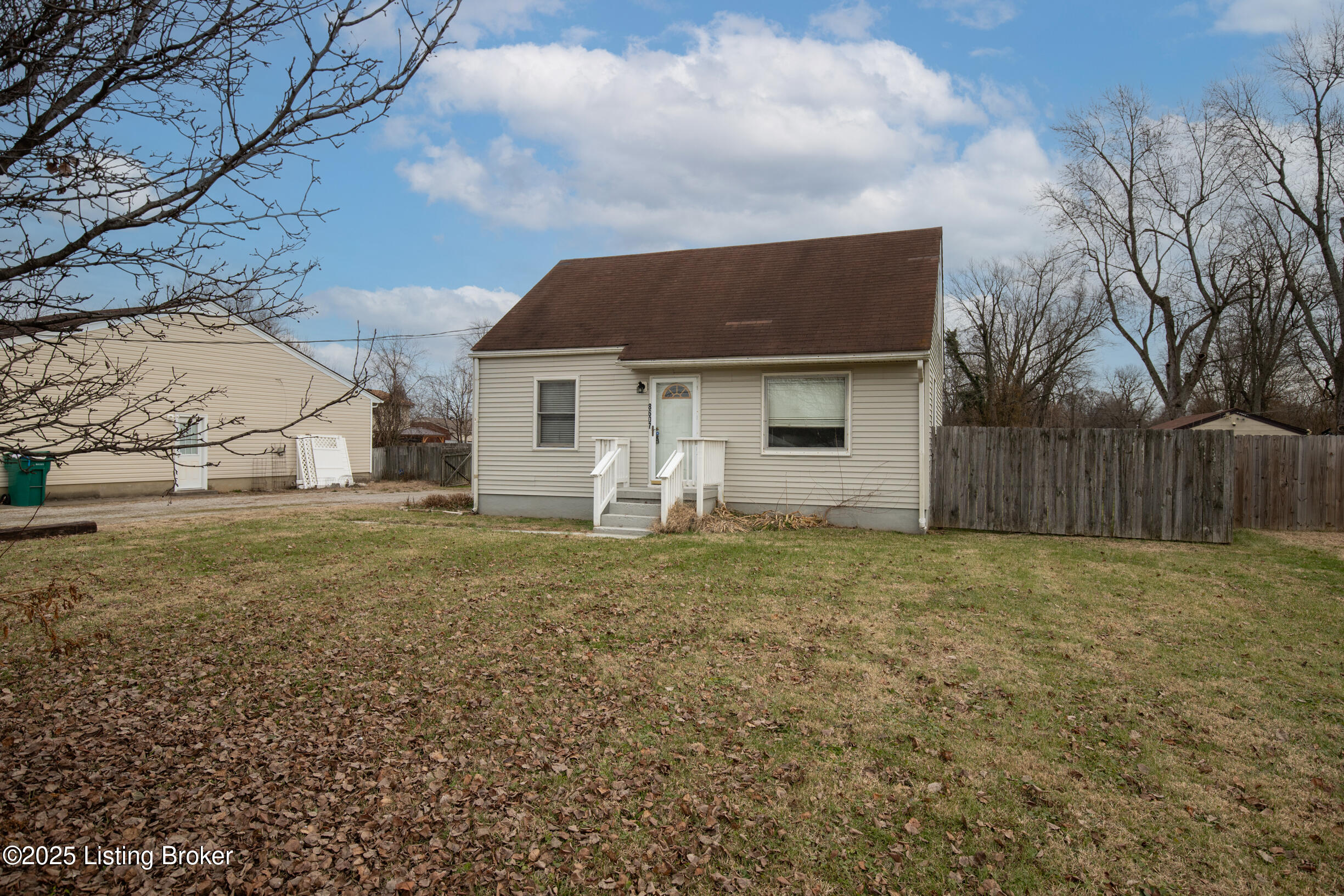 8607 Blue Lick Road Louisville, KY 40219 - Photo 3 of 45 8607 Blue Lick--4