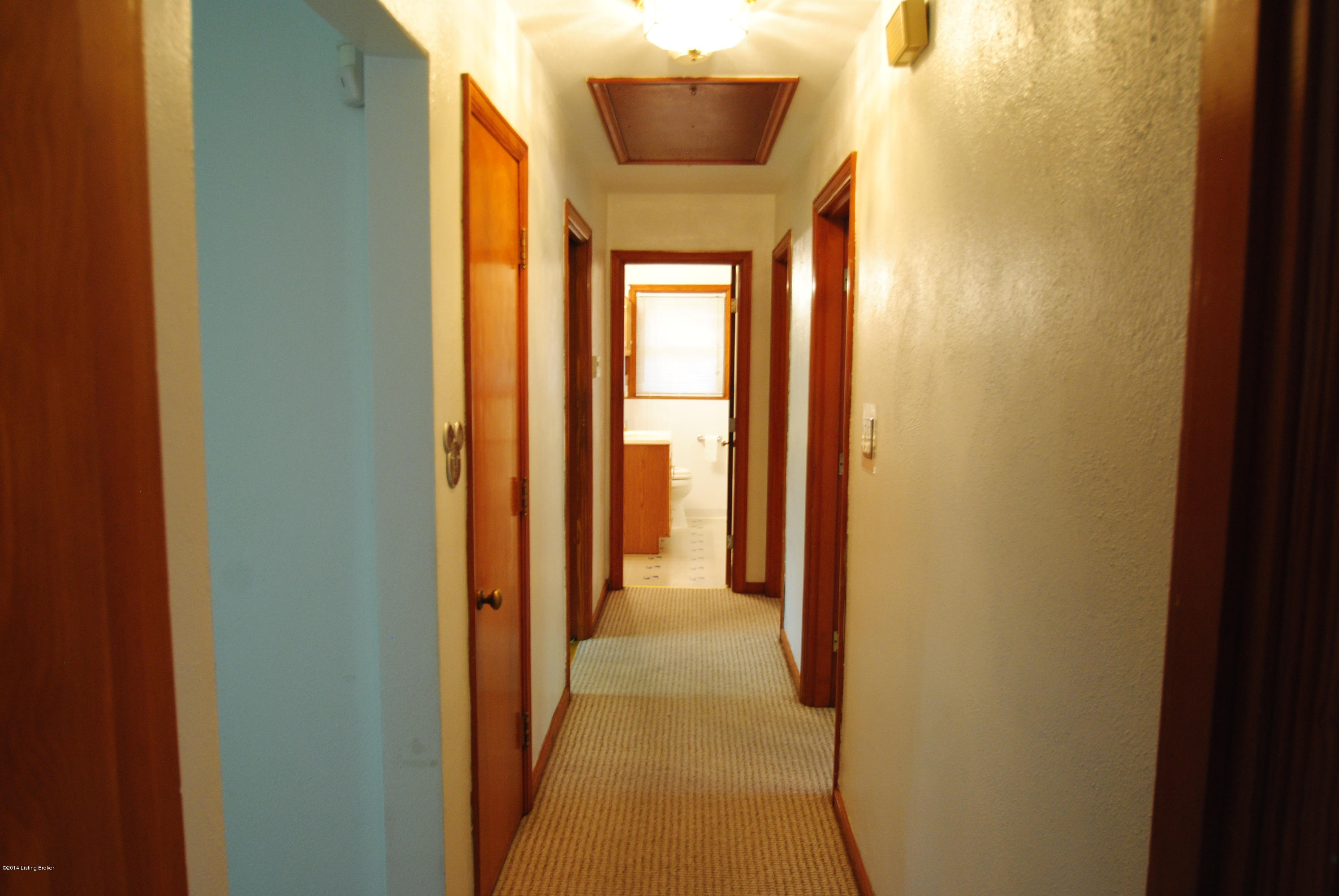 7603 Shepherdsville Road Louisville, KY 40219 - Photo 17 of 33 DSC_0433
