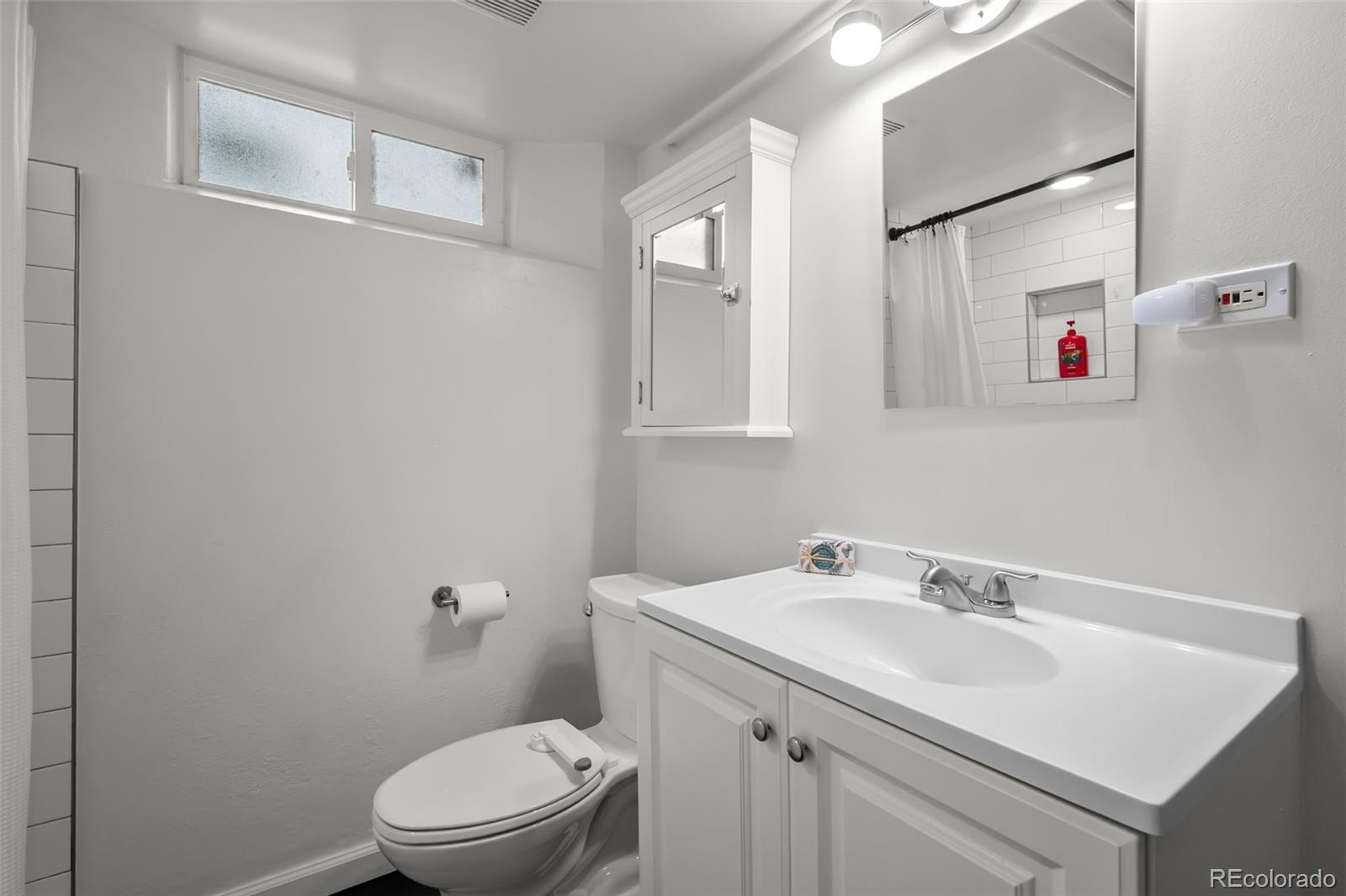 2842 Glencoe Street Denver, CO 80207 - Photo 28 of 37