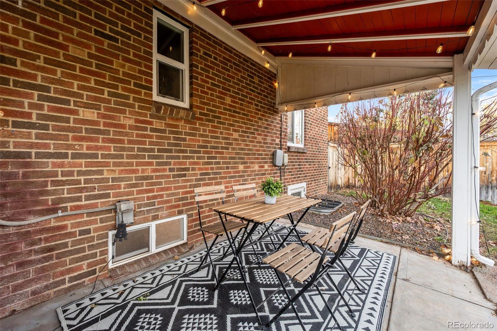 2842 Glencoe Street Denver, CO 80207 - Photo 31 of 37