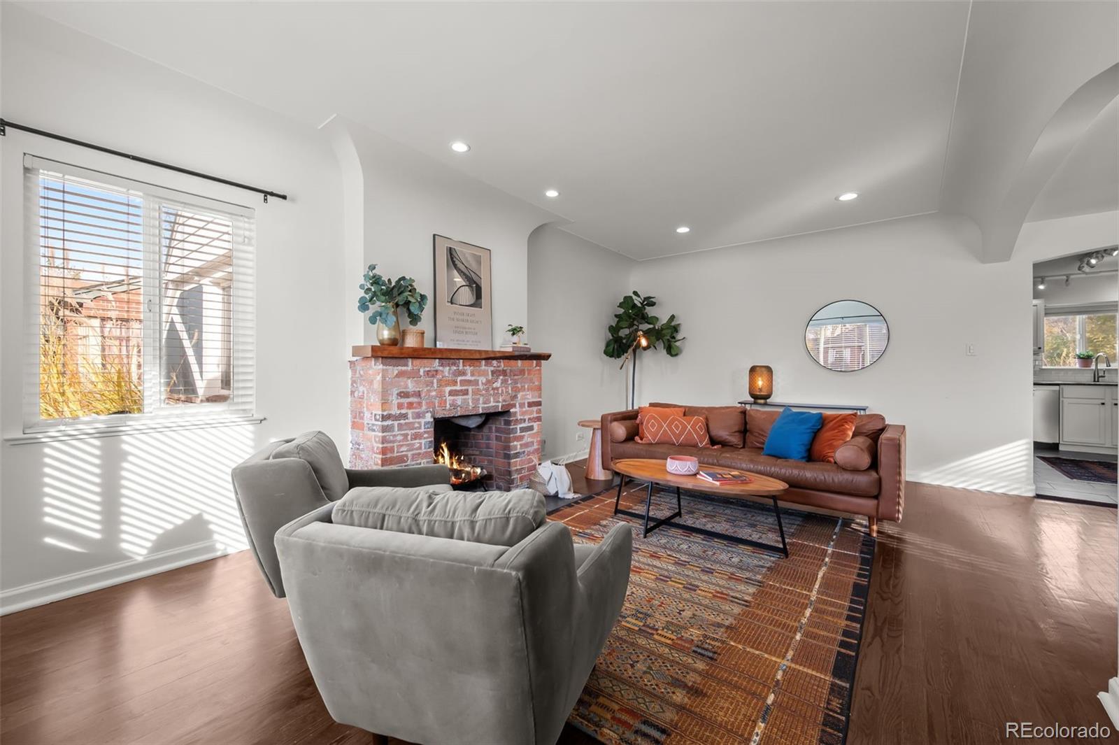 2842 Glencoe Street Denver, CO 80207 - Photo 6 of 37