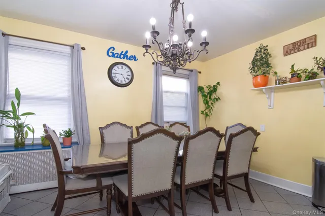 $949,000 | 262 North Fulton Avenue, Fleetwood, NY 10552