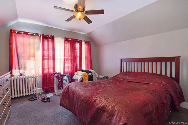 $949,000 | 262 North Fulton Avenue, Fleetwood, NY 10552