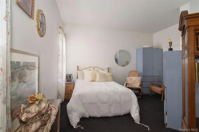 $949,000 | 262 North Fulton Avenue, Fleetwood, NY 10552