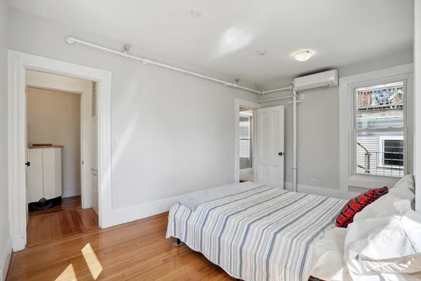 $799,900 | 9 Kidder Avenue, Unit 2, Somerville, MA 02144