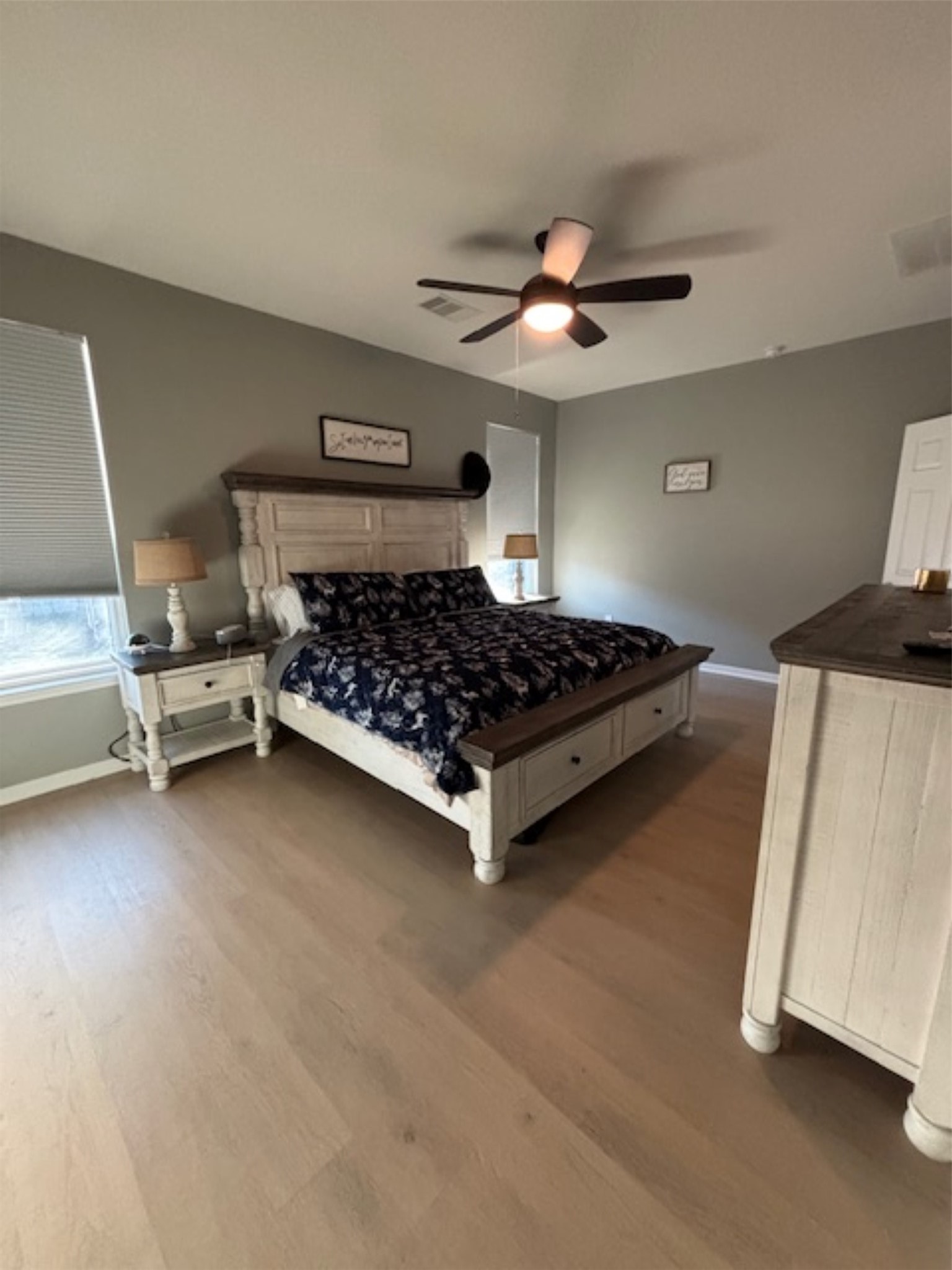 1118 Upton Court Conroe, TX 77304 - Photo 18 of 25 Primary bedroom!